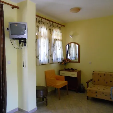 Apartman Alexandros Szárti