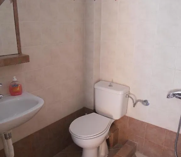 Alexandros Apartman Szárti