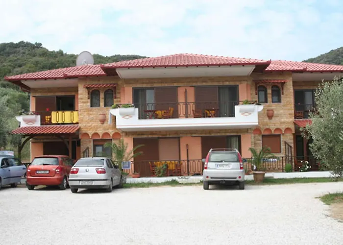 Alexandros Apartament *