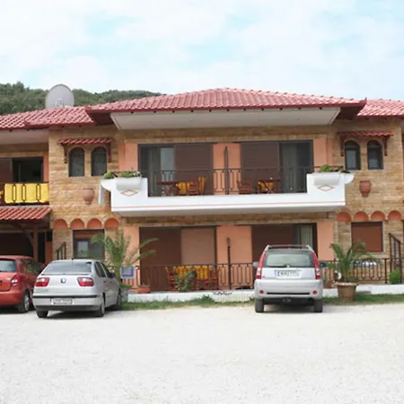 Alexandros Apartmán *